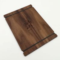 Porte-menu pour restaurant en noyer avec élastiques