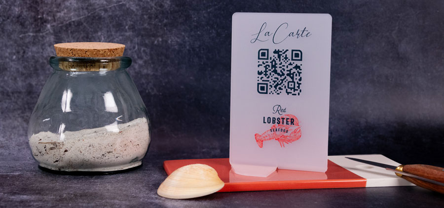 Pr&eacute;sentoir QR Code vertical en plexi givr&eacute;